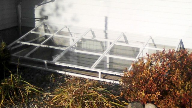 Steel Frame Window Well Cover White